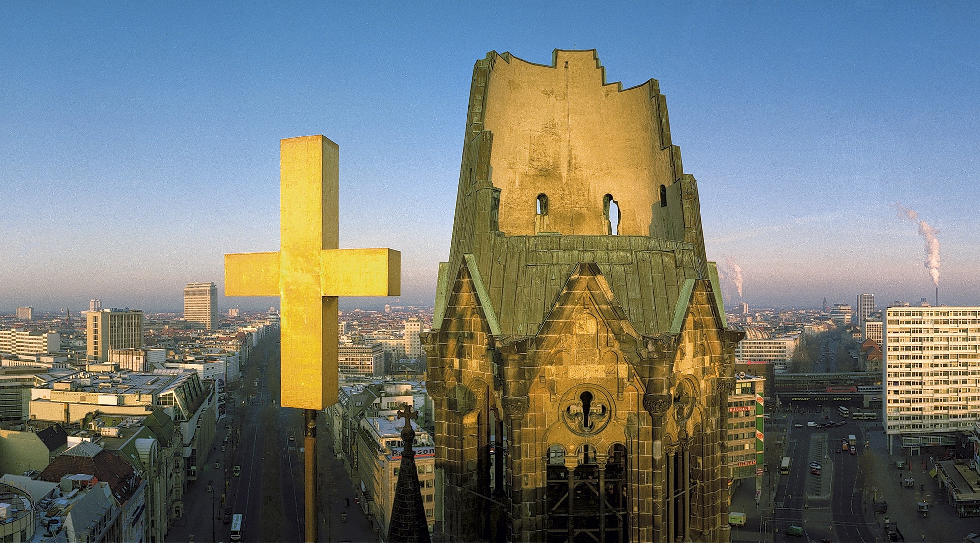 Ein Foto von den Turmspitzen der Kirche.